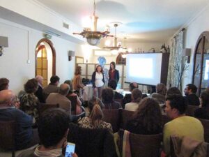 Charla junto al Laboratorio Esteve. Dando a conocer la ayuda anima.